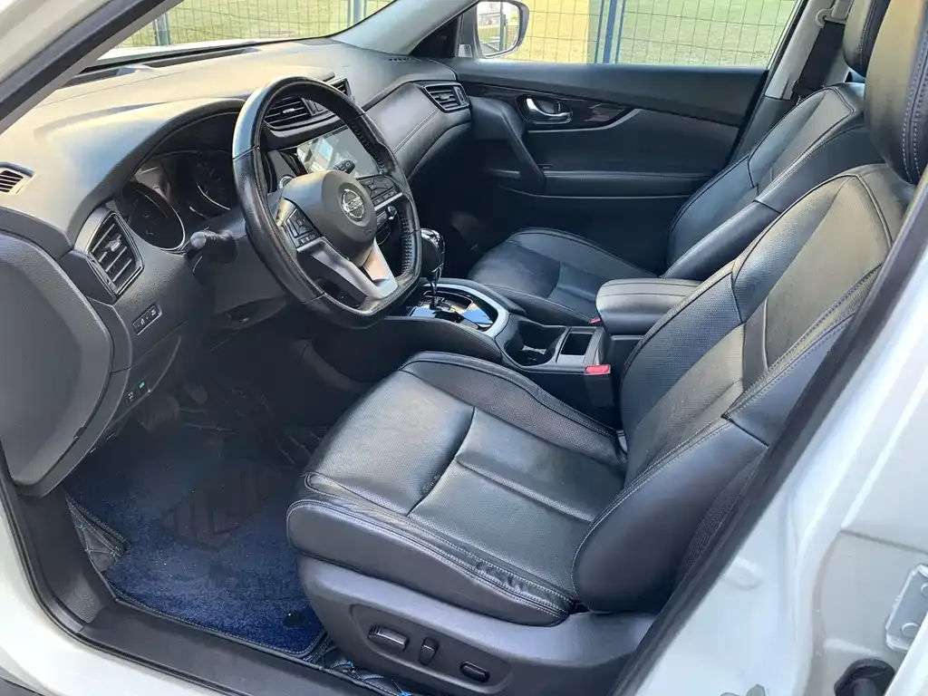 Nissan X-Trail — фото 4