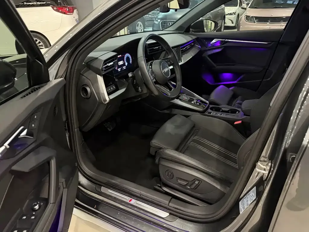 Audi A3 2023 из CN, фото 9