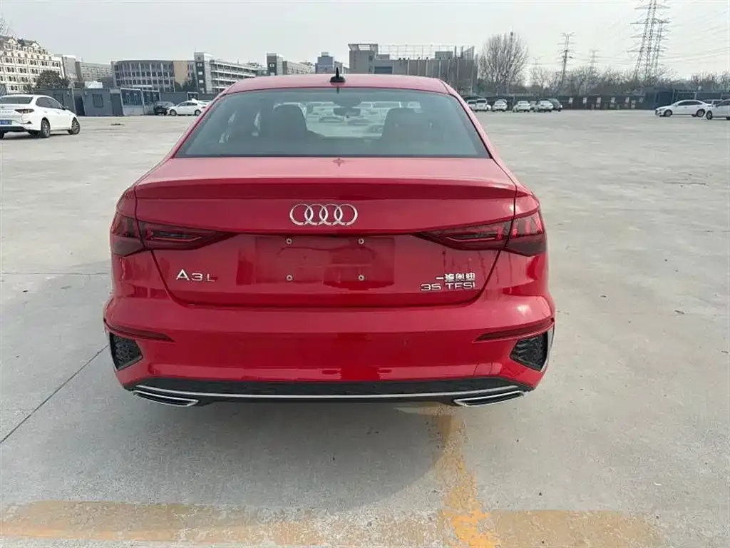 Audi A3 2023 из CN, фото 9