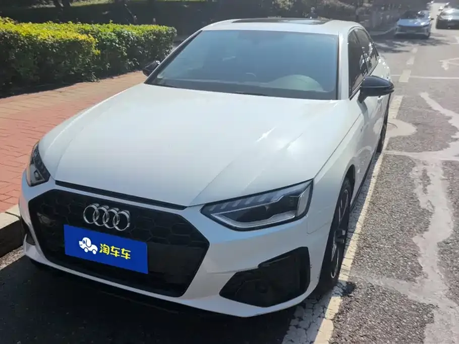 Audi A4L 2022 из CN, фото 1