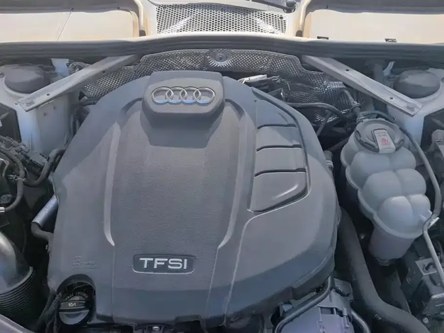 Audi A4L 2022 из CN, фото 5