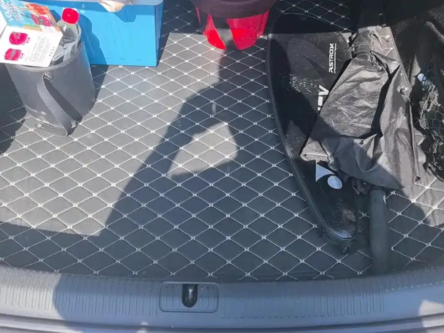 Audi A4L 2022 из CN, фото 10
