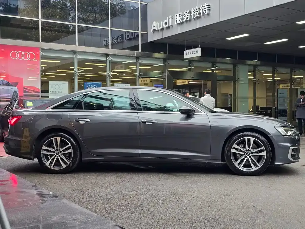 Audi A6L 2023 из CN, фото 5