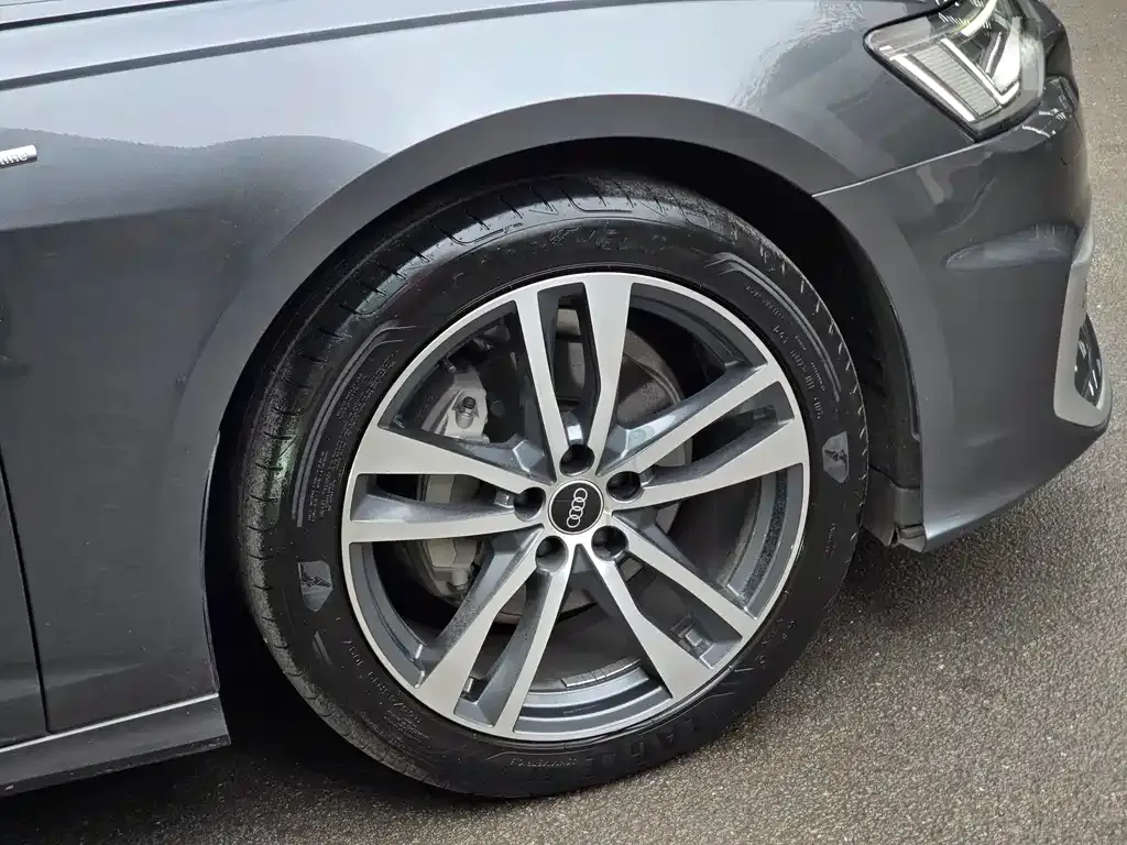 Audi A6L 2023 из CN, фото 3