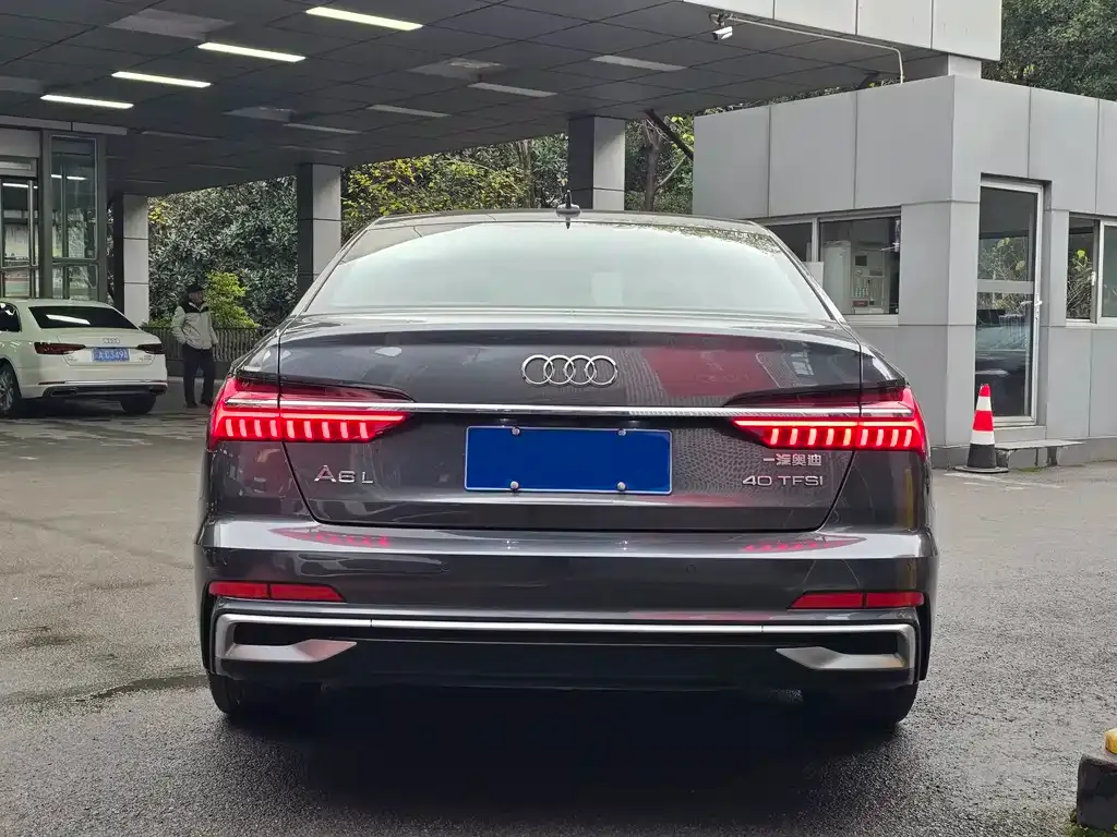 Audi A6L 2023 из CN, фото 2