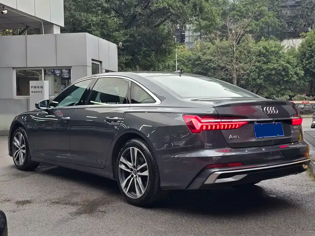 Audi A6L 2023 из CN, фото 6