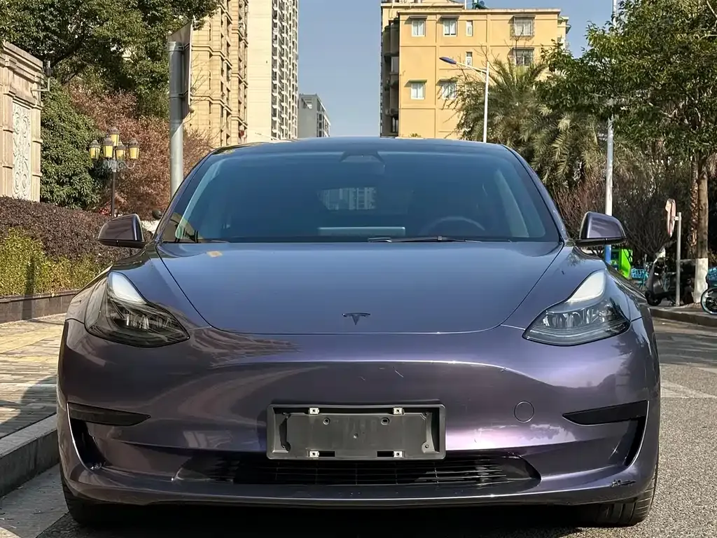 Tesla Model 3 — фото 10