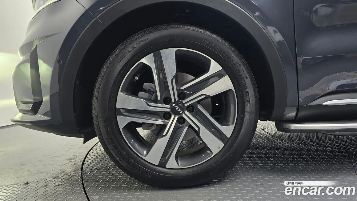 Kia Sorento — фото 5