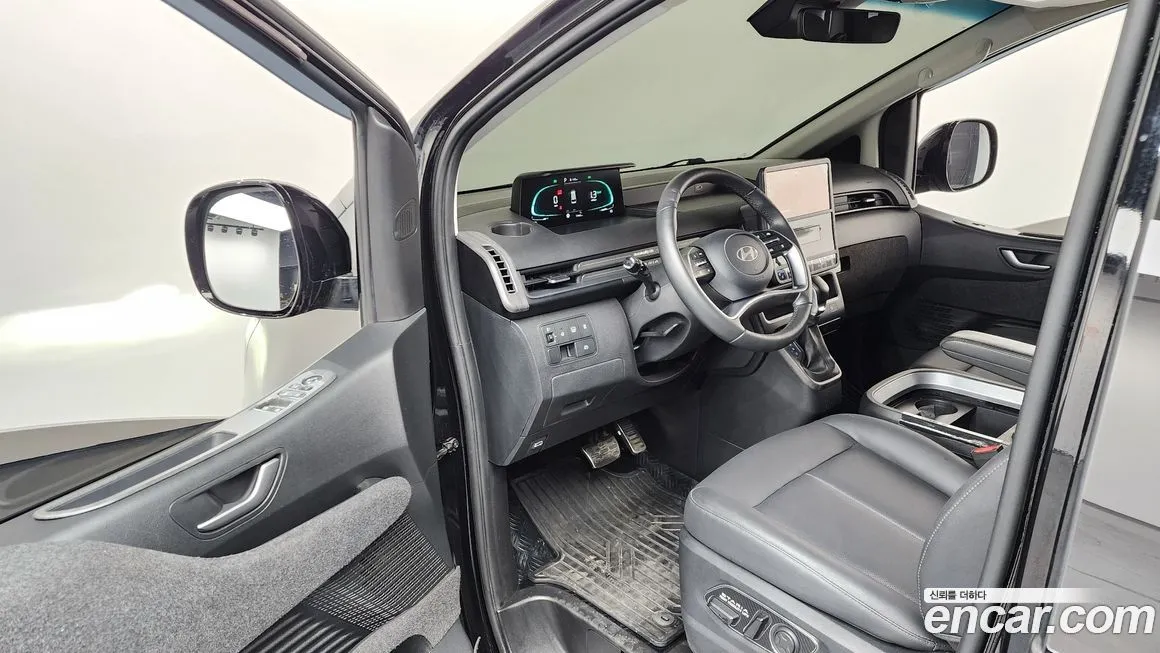 Hyundai Staria 2025 из KR, фото 9