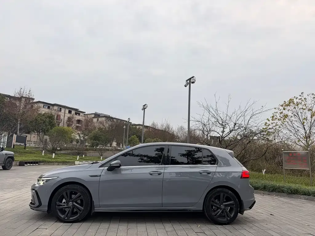 Volkswagen Golf 2022 из CN, фото 6