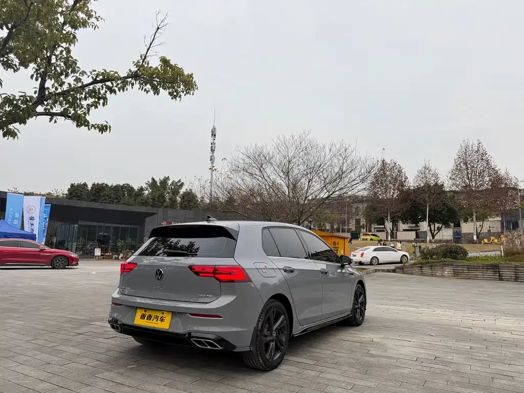Volkswagen Golf 2022 из CN, фото 7