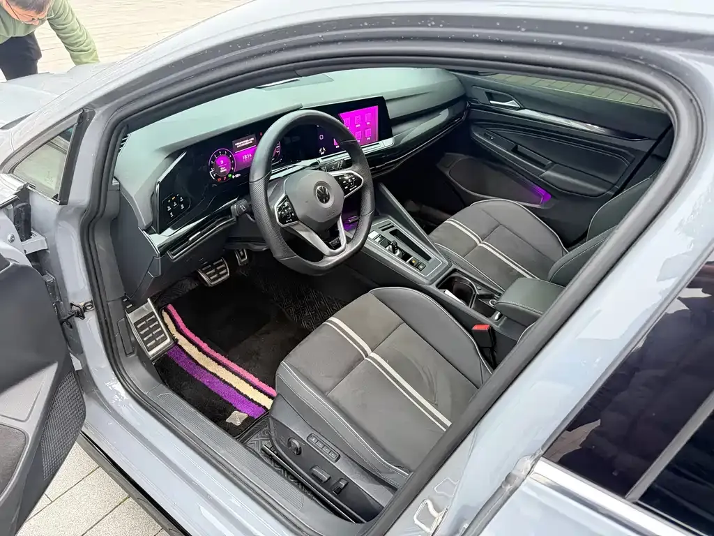 Volkswagen Golf 2022 из CN, фото 8