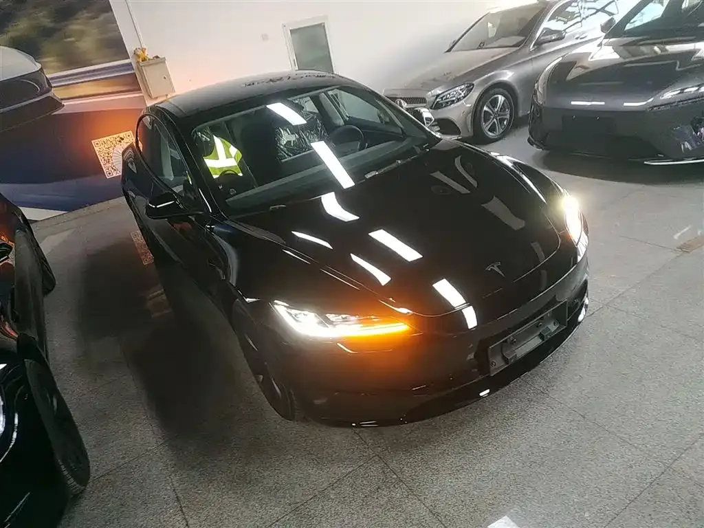 Tesla Model 3 2025 из CN, фото 9