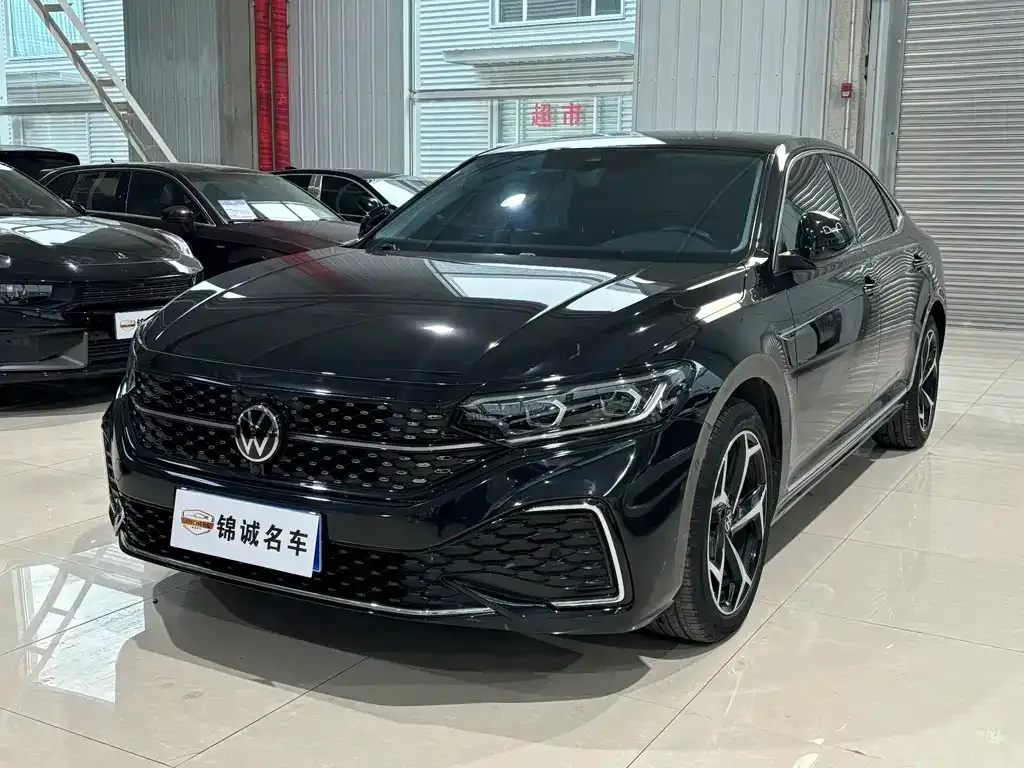 Volkswagen Passat 2022 из CN, фото 1