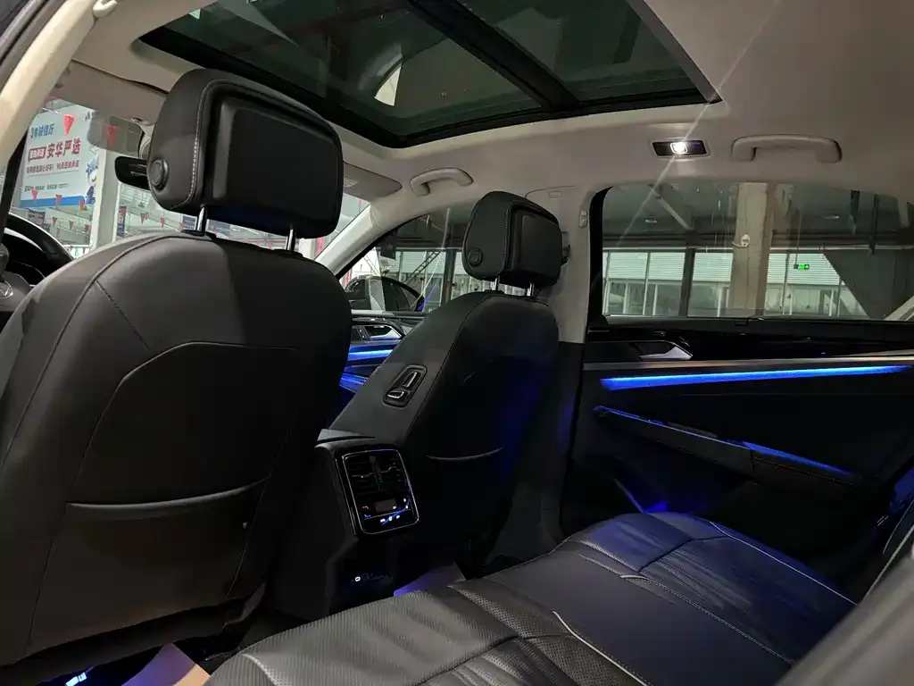 Volkswagen Passat 2022 из CN, фото 6