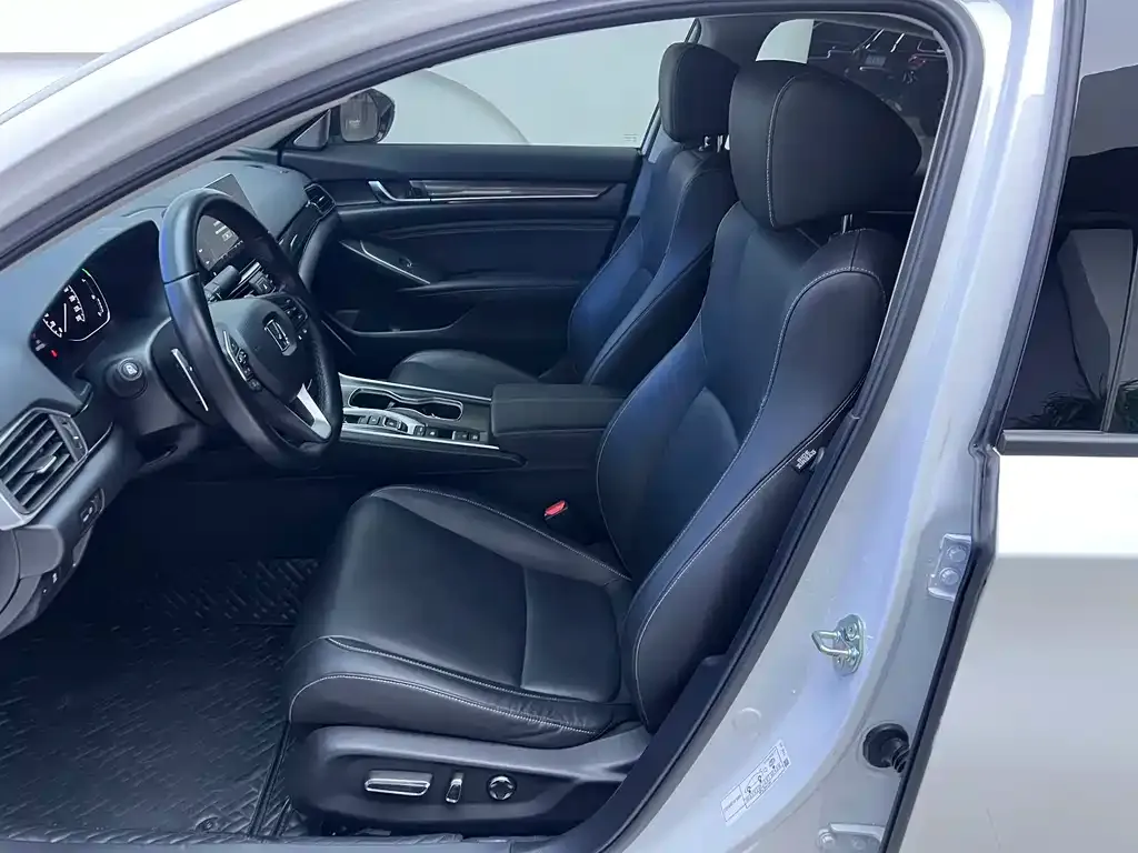 Honda Accord 2022 из CN, фото 5