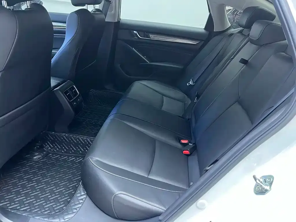 Honda Accord 2022 из CN, фото 10