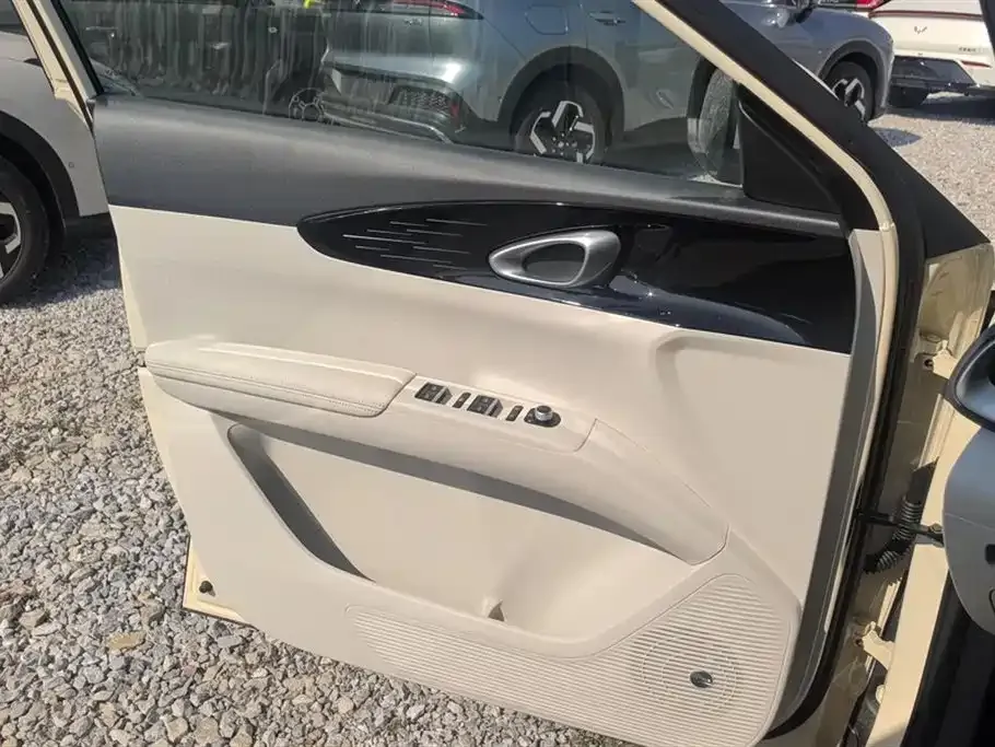 Geely Starburst — фото 10