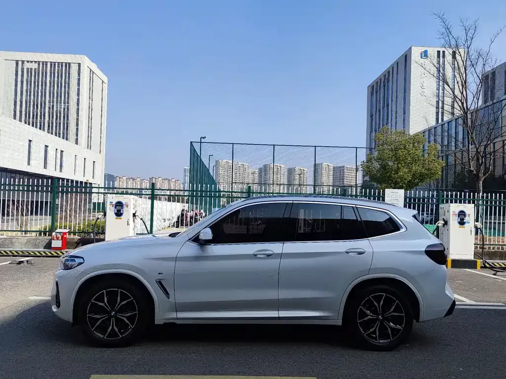 BMW X3 2023 из CN, фото 2