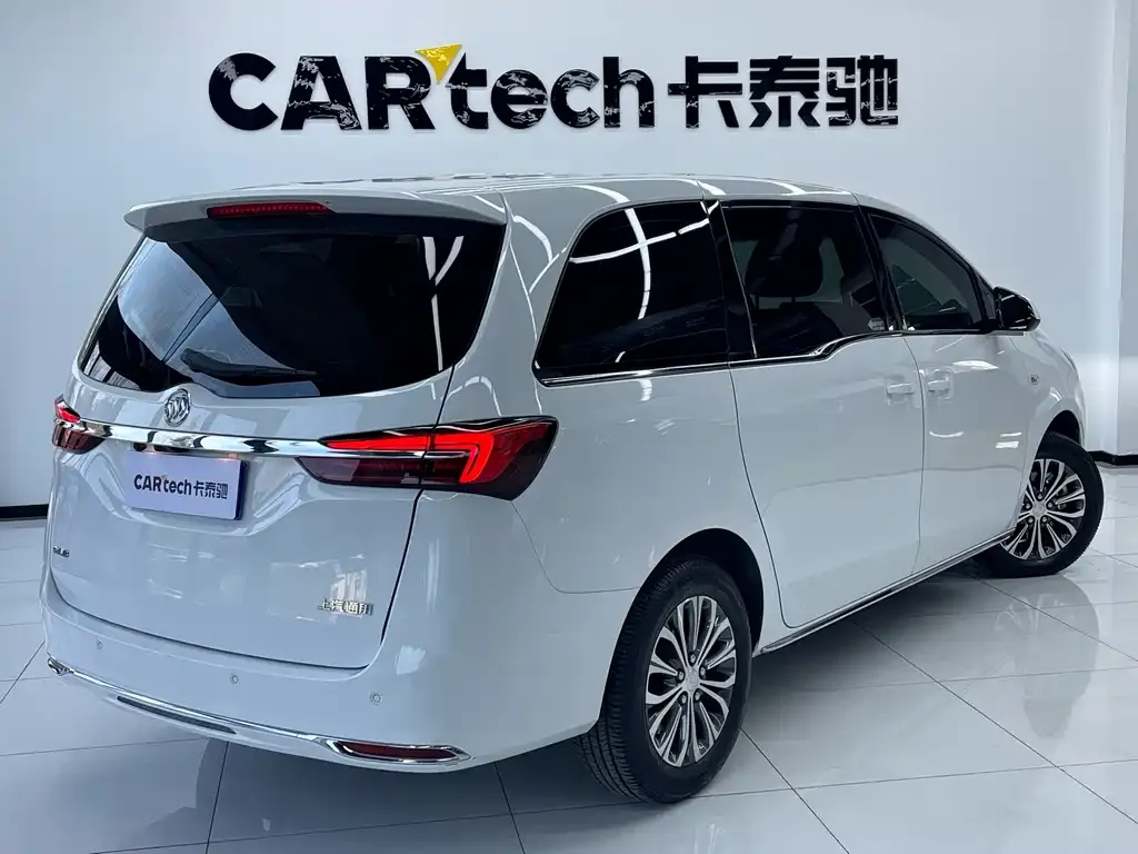 Buick GL8 2024 из CN, фото 3