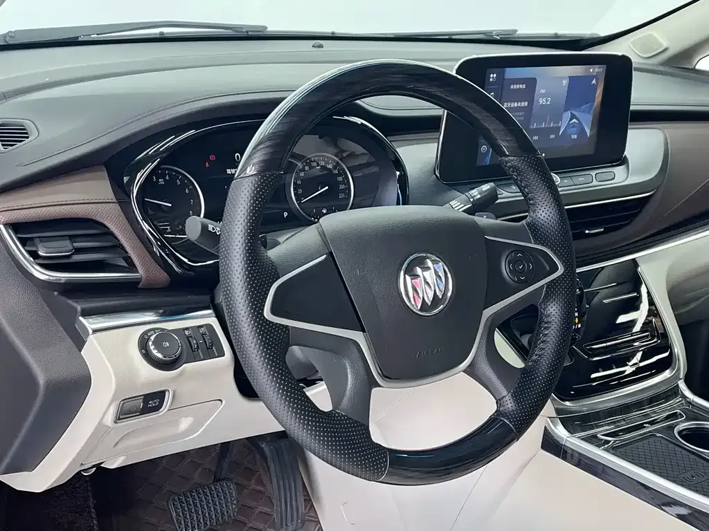 Buick GL8 2024 из CN, фото 7