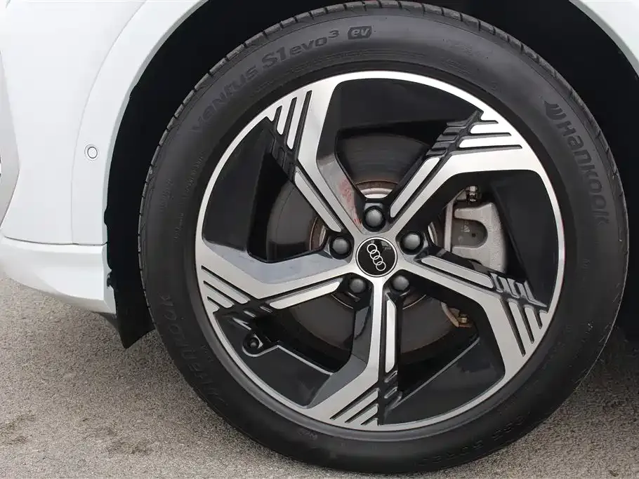 Audi Q4 e-tron 2024 из CN, фото 8