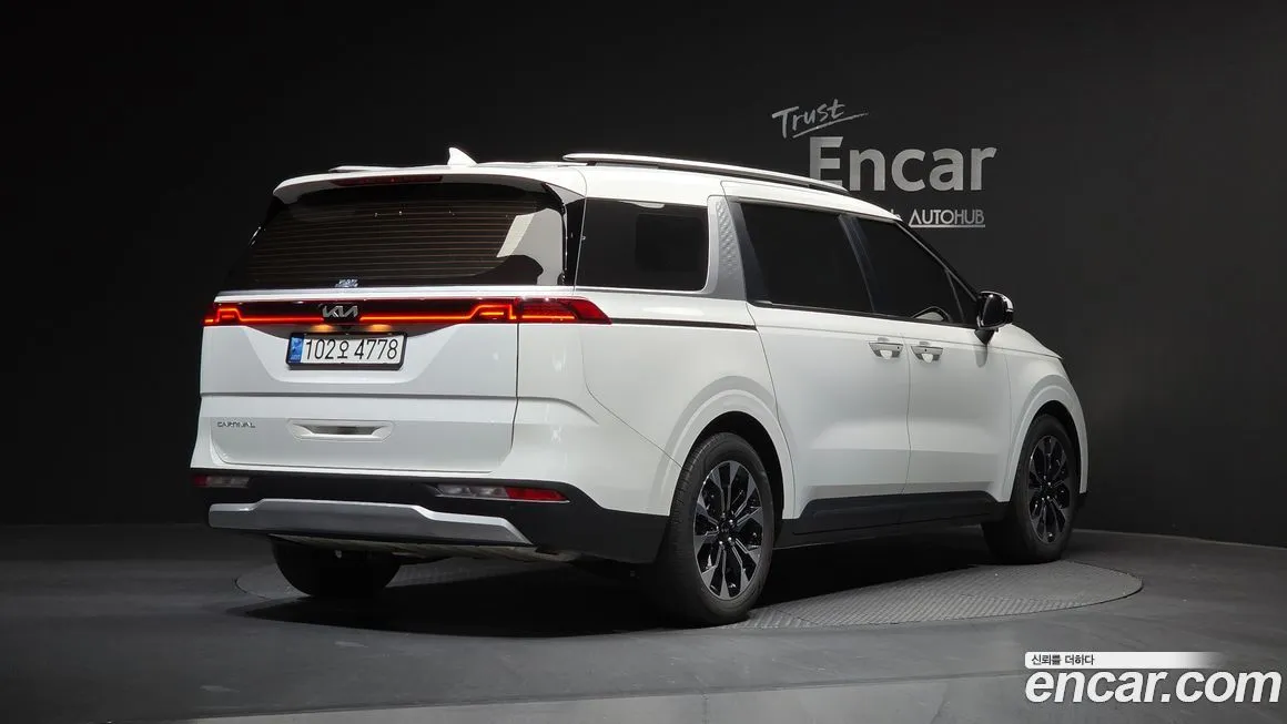 Kia Carnival — фото 2