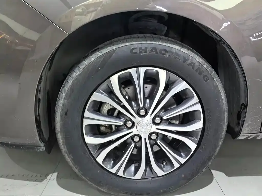 Buick GL8 2021 из CN, фото 6