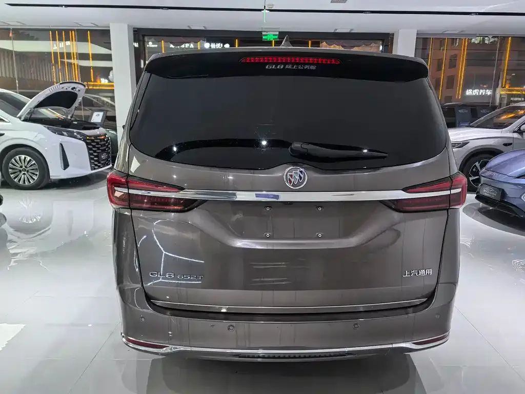 Buick GL8 2021 из CN, фото 3