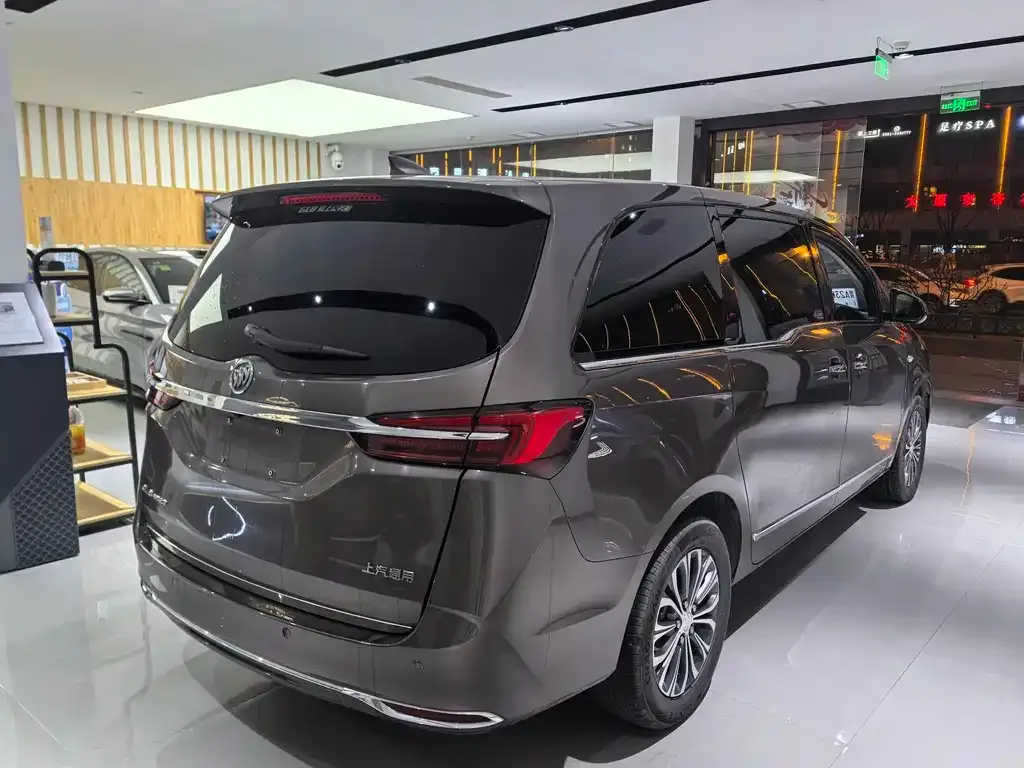 Buick GL8 2021 из CN, фото 9
