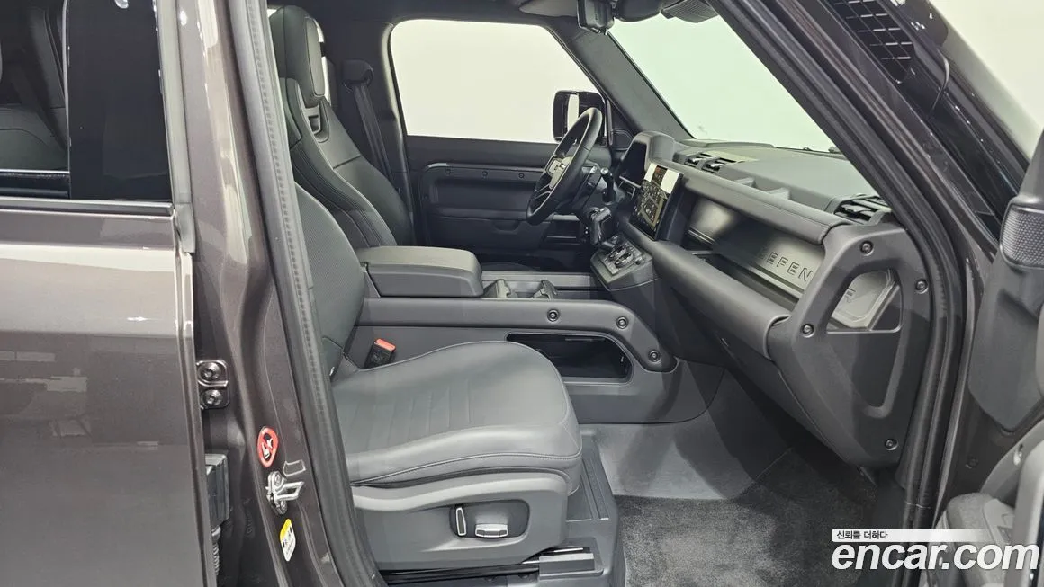 Land Rover Defender 2025 из KR, фото 7