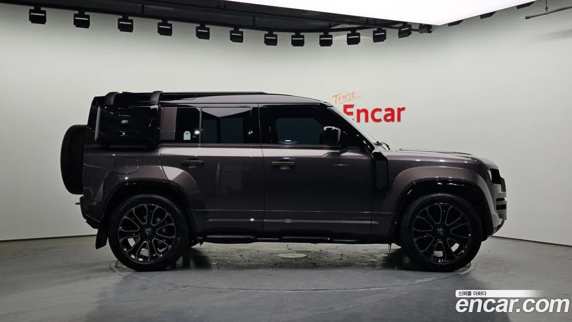 Land Rover Defender 2025 из KR, фото 5