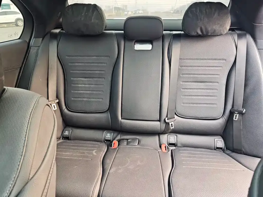 Mercedes-Benz C-Class 2025 из CN, фото 10