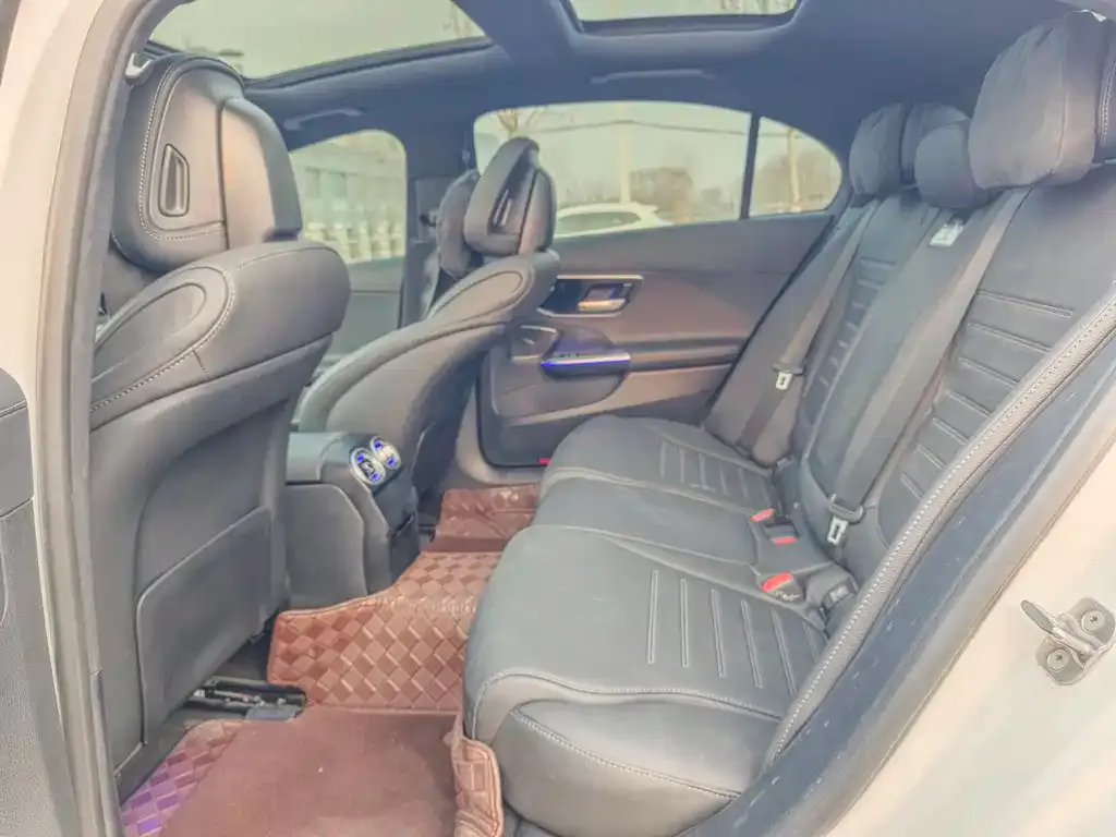 Mercedes-Benz C-Class 2025 из CN, фото 3