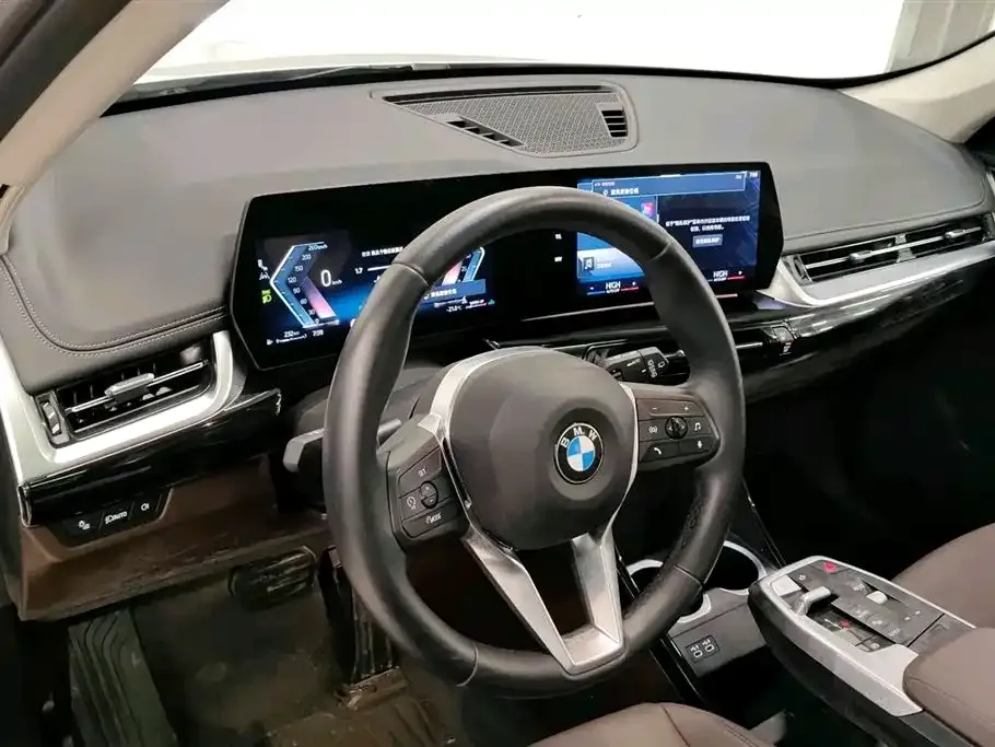 BMW X1 2025 из CN, фото 8