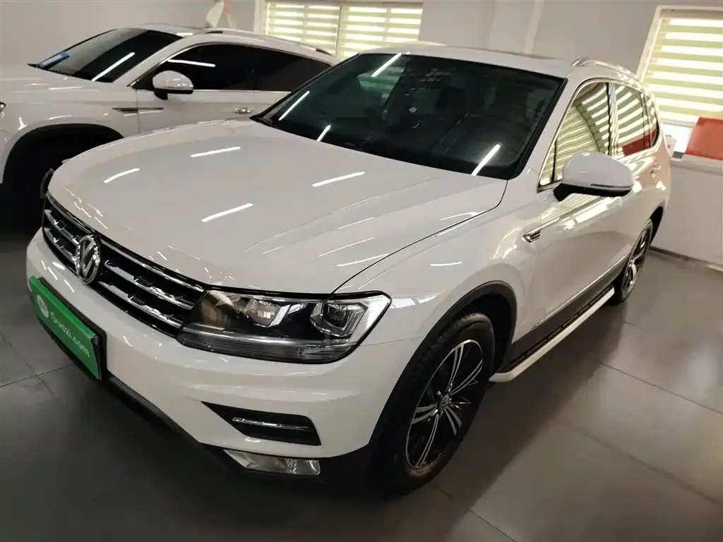 Volkswagen Tiguan L 2021 из CN, фото 2