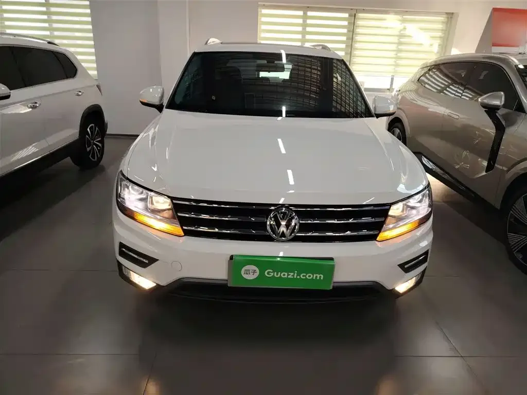 Volkswagen Tiguan L 2021 из CN, фото 3