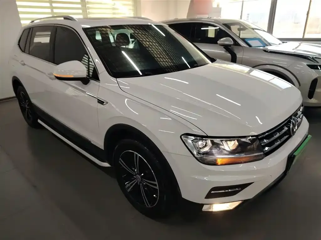 Volkswagen Tiguan L 2021 из CN, фото 4