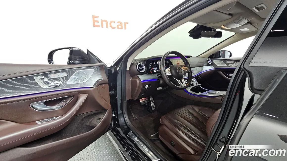 Mercedes-Benz CLS-Class — фото 10