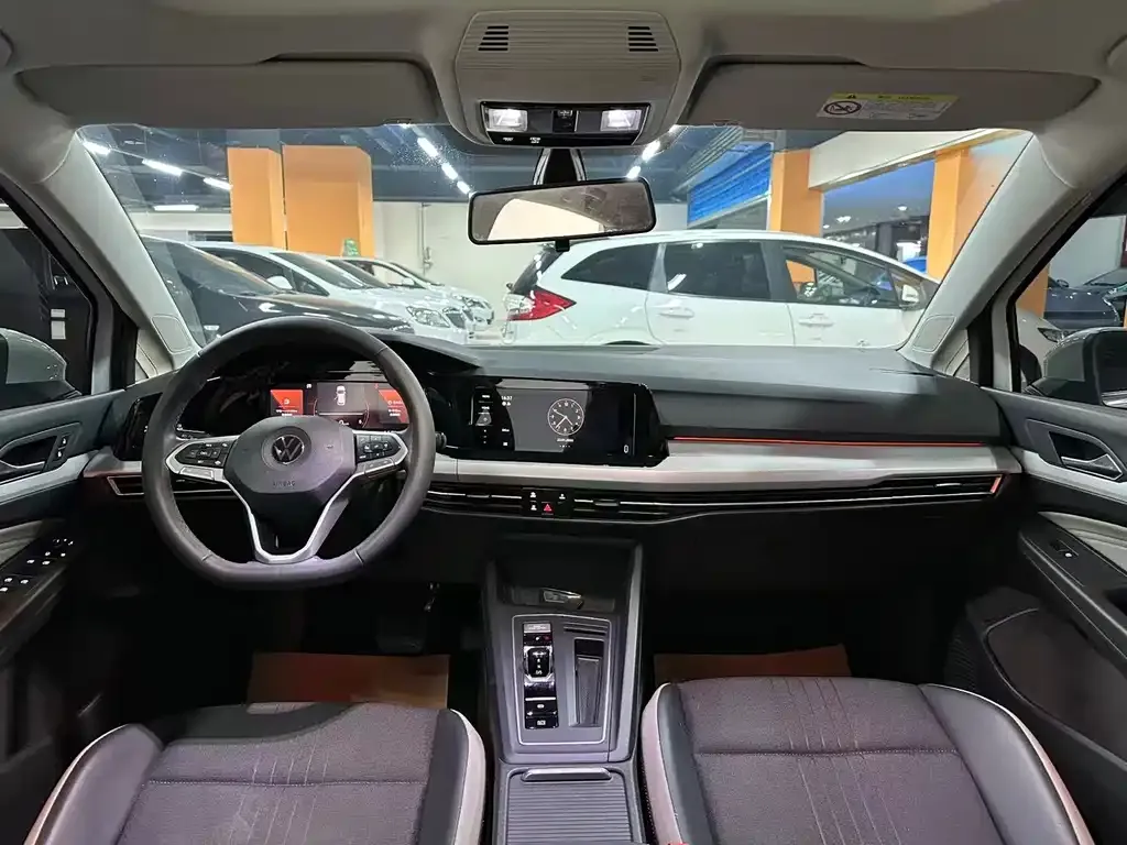 Volkswagen Golf 2022 из CN, фото 6