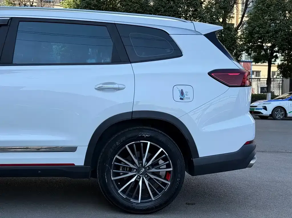 Chery Tiggo 8 PRO — фото 2
