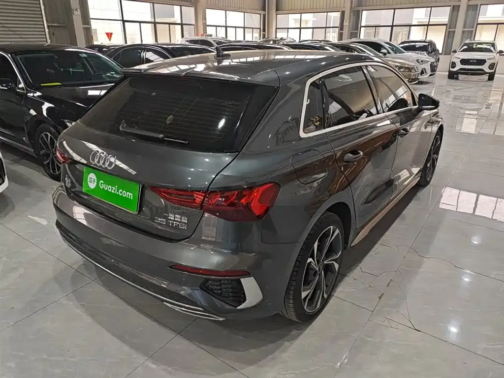 Audi A3 2023 из CN, фото 10