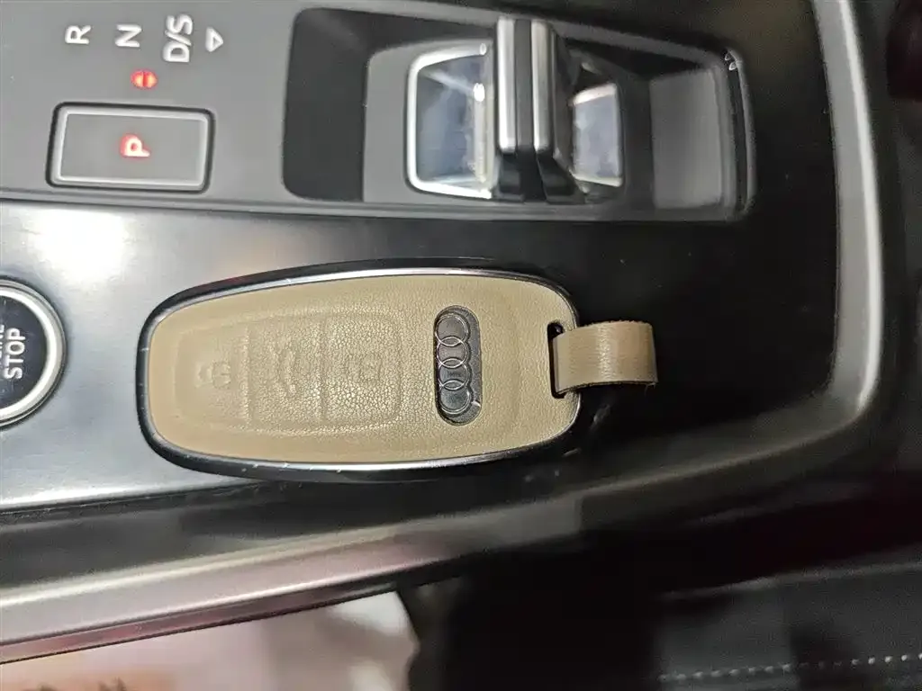 Audi A3 2023 из CN, фото 5