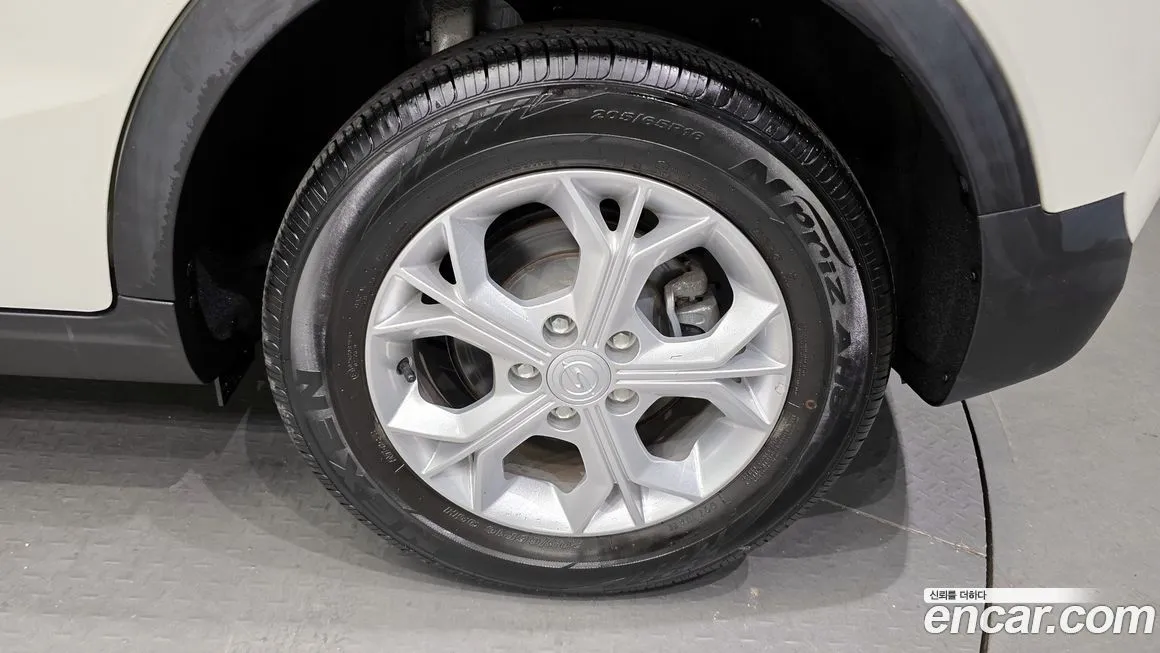 KG Mobility (Ssangyong) TIBOLI 2021 из KR, фото 5