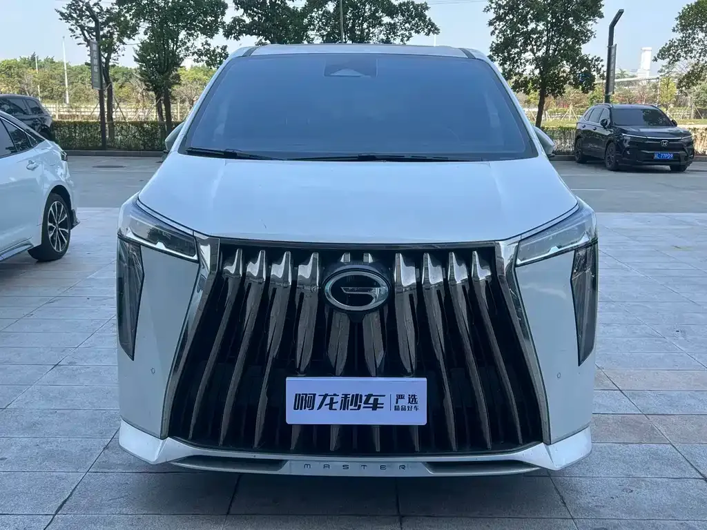 GAC Motor Trumpchi M8 — фото 3