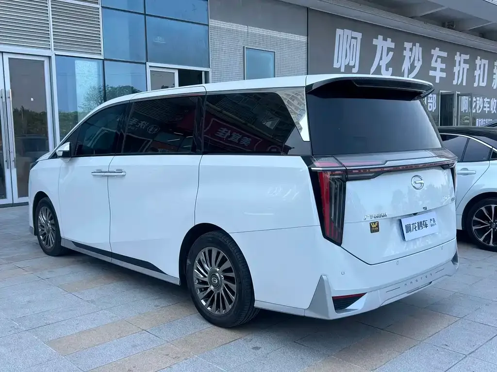 GAC Motor Trumpchi M8 — фото 8