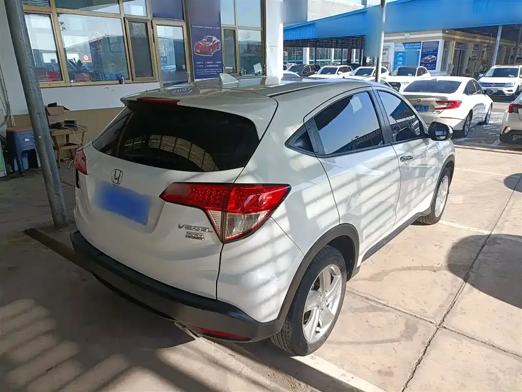 Honda Vezel 2022 из CN, фото 10