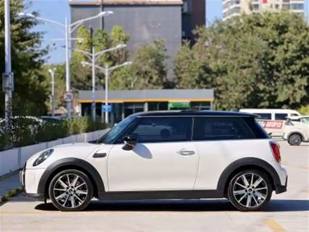 MINI Cooper (3-door) 2023 из CN, фото 5