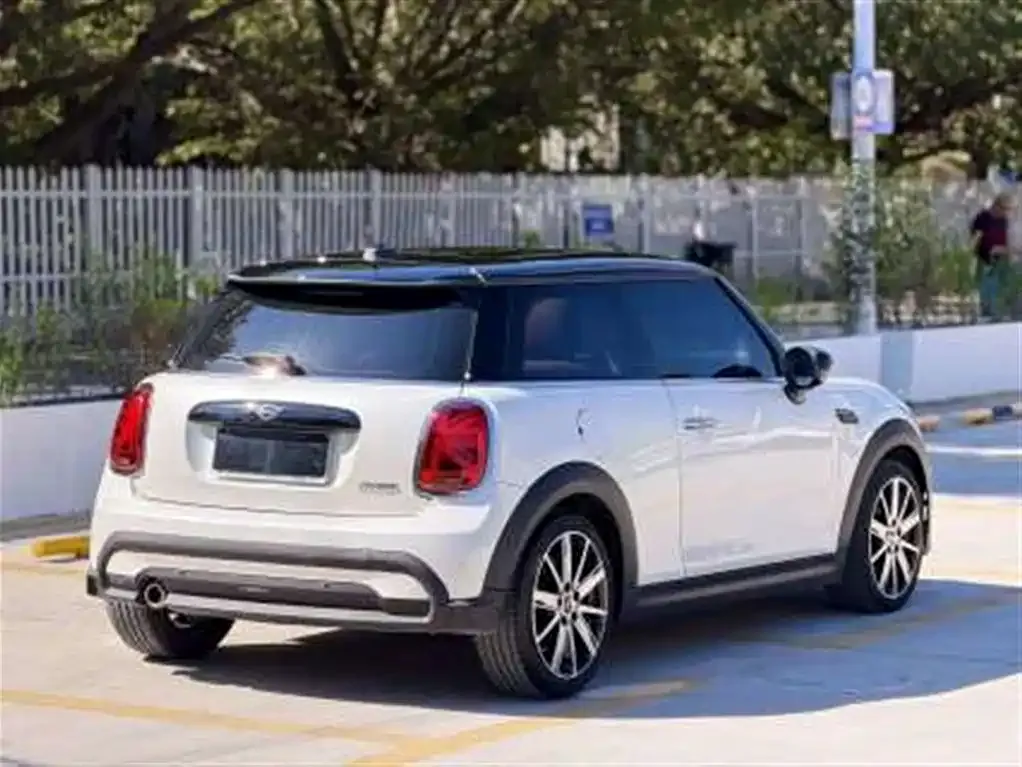 MINI Cooper (3-door) 2023 из CN, фото 3