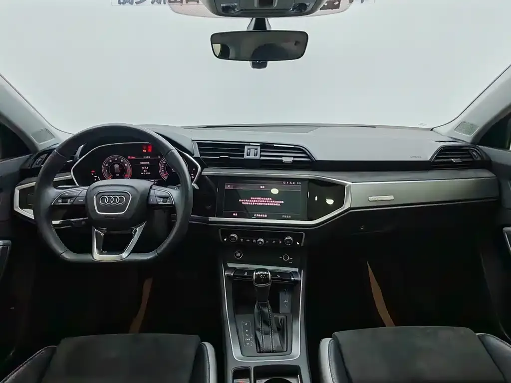 Audi Q3 2023 из CN, фото 4